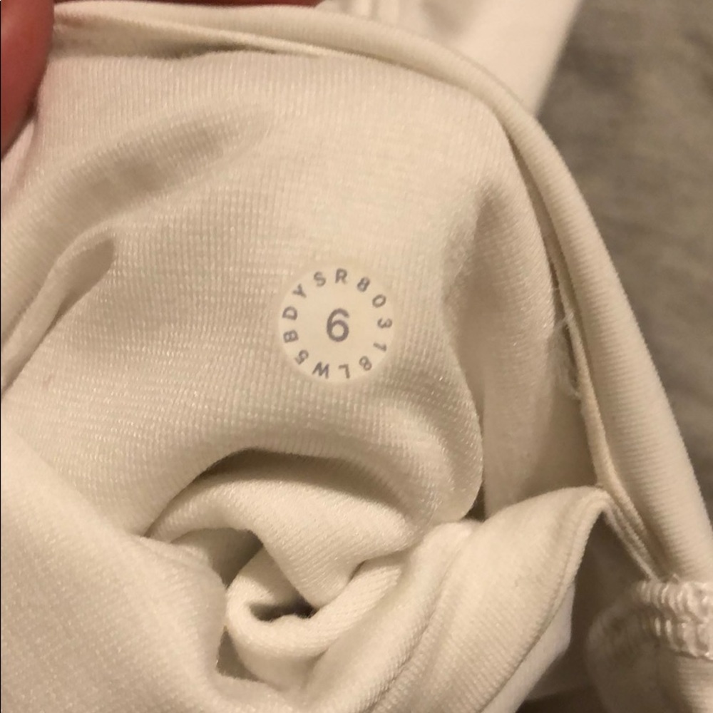 Lululemon train time pants (size 6) - Picture 3 of 7